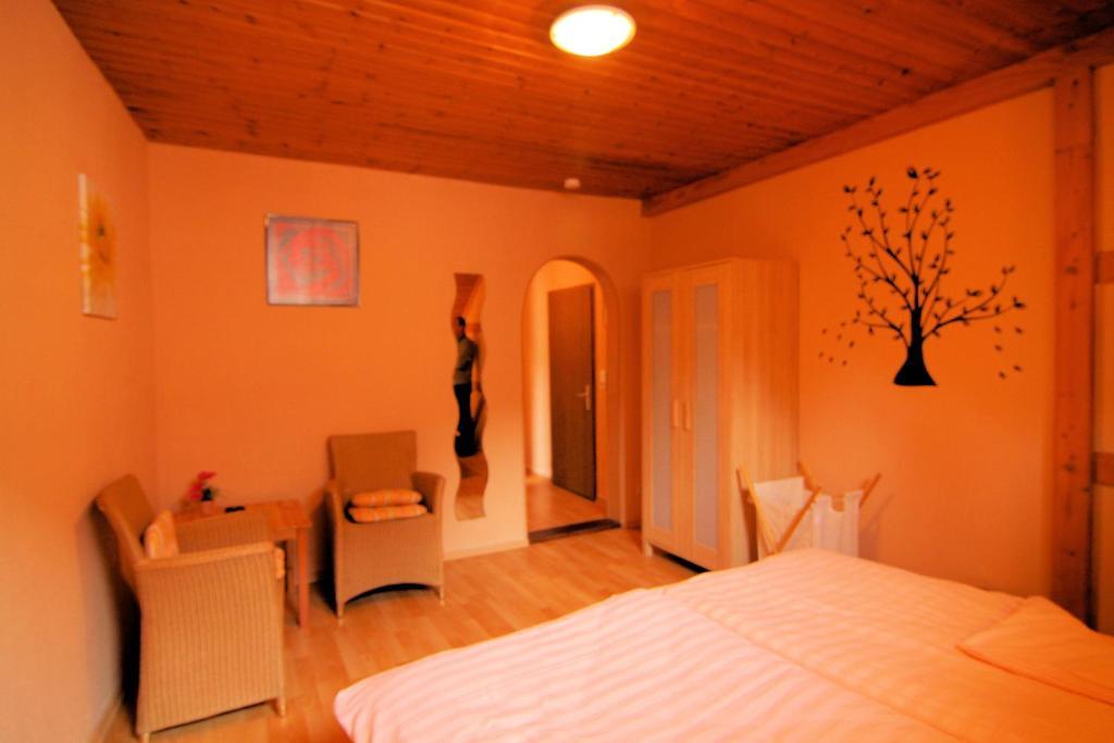 Hotel Zur Dorfschaenke Klotten Oda fotoğraf
