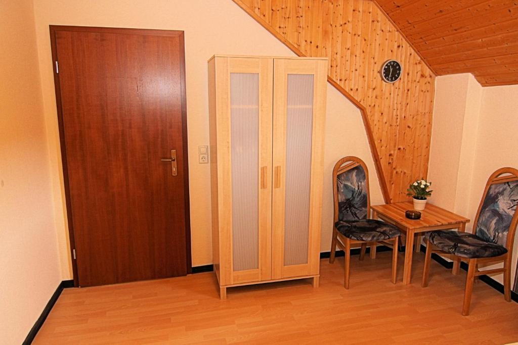 Hotel Zur Dorfschaenke Klotten Oda fotoğraf